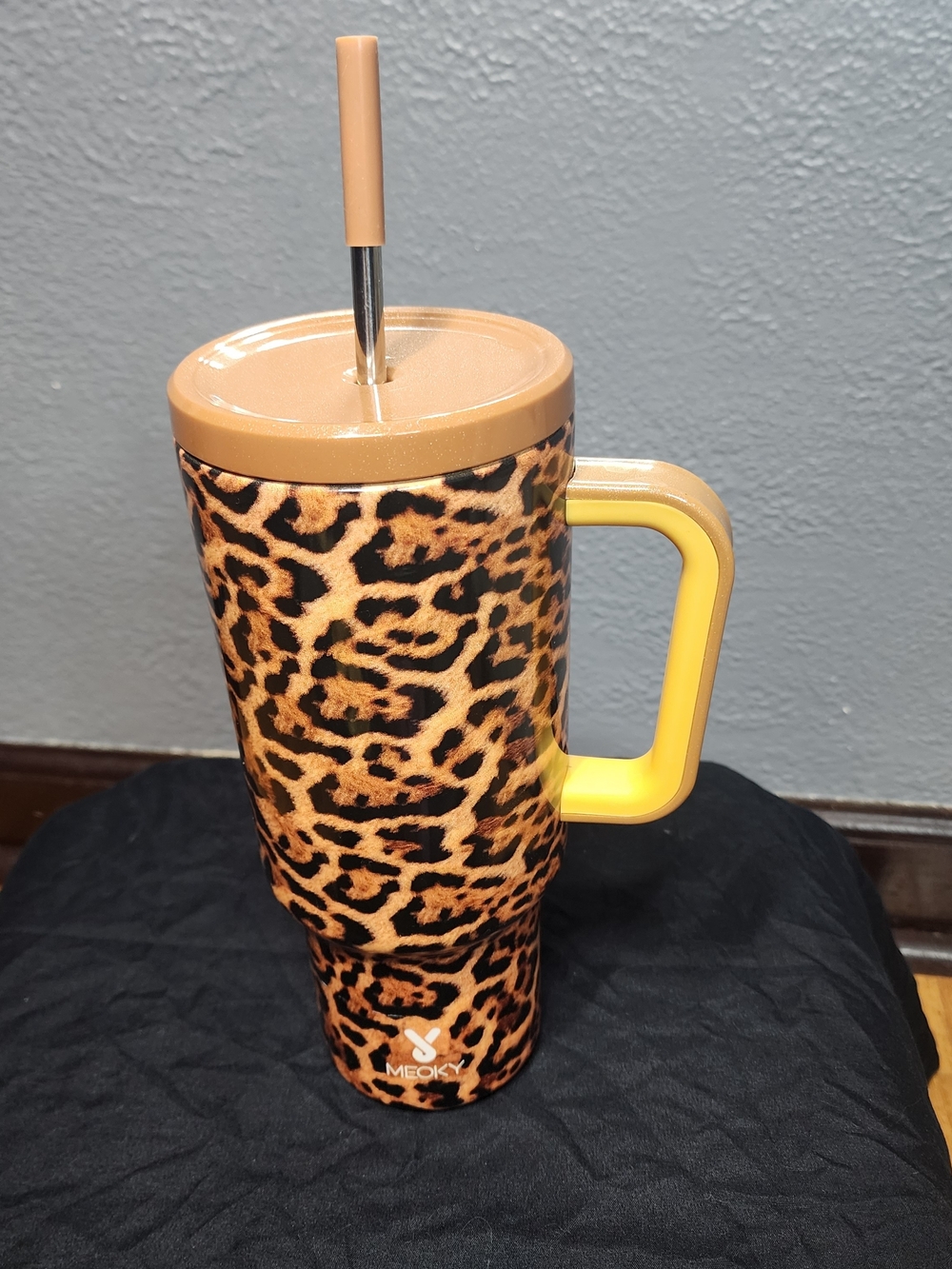 Meoky 40oz Tan Leopard Cheetah Print Insulated Tumbler with Straw